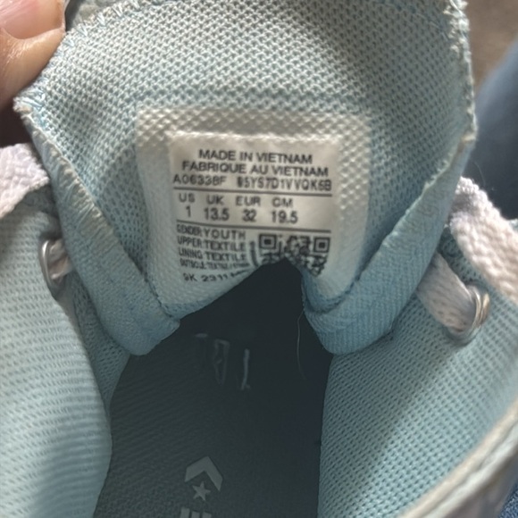 Converse All Star Chuck Taylor Lyft platform big kids high tops floral sneakers - Picture 10 of 13